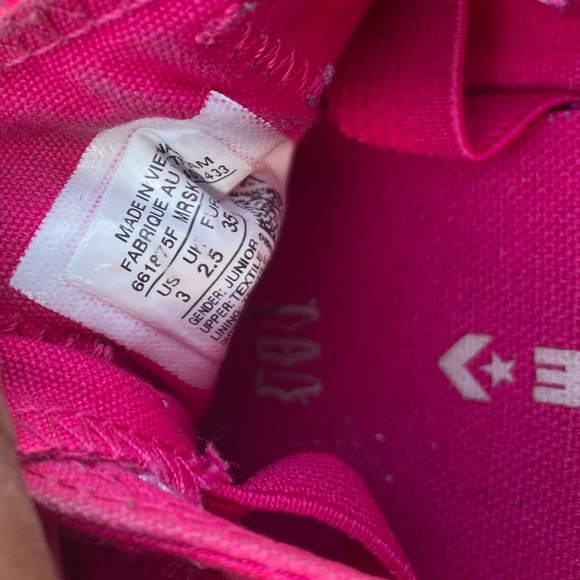 Pink converse - Picture 3 of 3